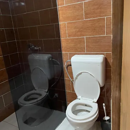 Bujtina 2 *